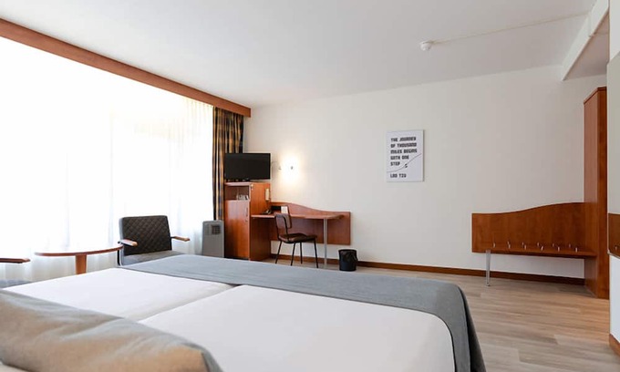 Bosschenhoofd Casa | Embrace stillness in style | Rejuvenating Haven near local sights & Nature