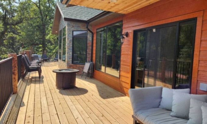 Spearfish Casa | Rustic Luxury on 4.5 Acres