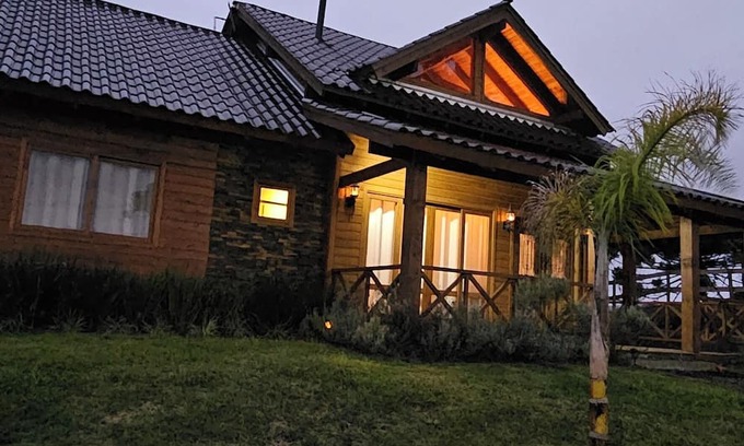 Painel Cabaña | Mountain Retreat 🌲- Your dream country home! 🏠