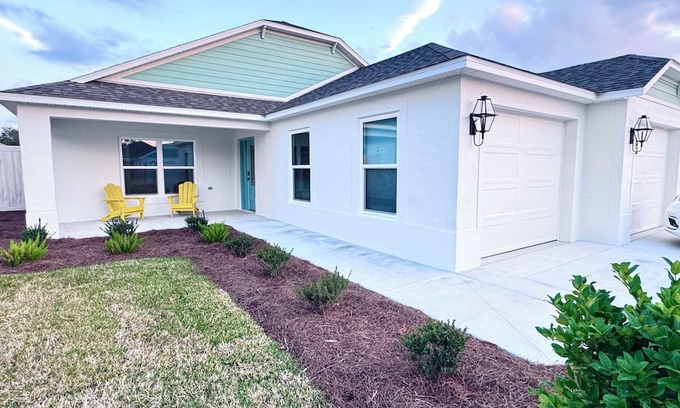 The Villages Casa | Charming Exquisite Hacienda Hills Golf View with Golf Cart 3-bedroom Brand New
