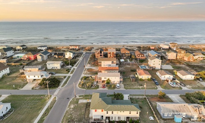Colington Cabaña | Counting Pelicans + Ocean View + Pelican Hunt in Kill Devil Hills, NC