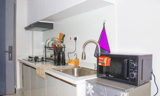 Mlolongo Apartamento | Cozy studio with WiFi and fitness room in charming Pridelands Family friendly