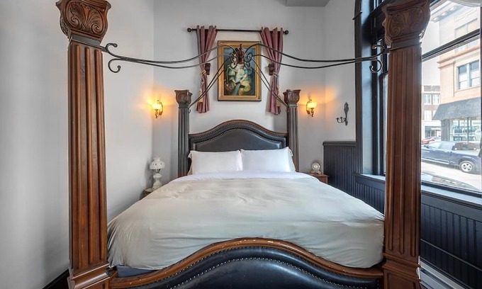 Downtown - Waterfront Casa | Oliver Inn | Suite 9 | Knudsen