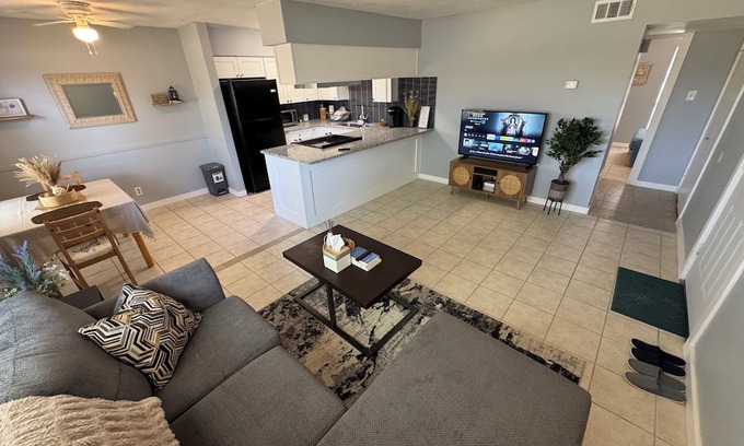 Smithville Apartamento | Charming 2-bedroom apartment with AC, WiFi in wonderful Smithville