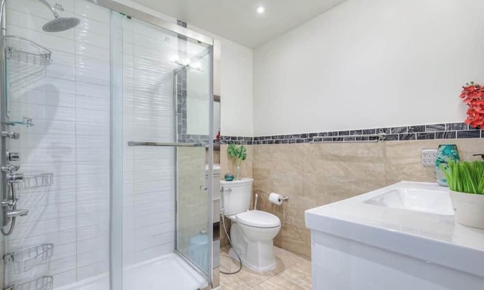 Richmond Hill Casa | Modern Designed Studio