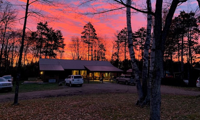 Remer Cabina | Spacious lodge with cabins in charming Remer/Longville with WiFi, AC