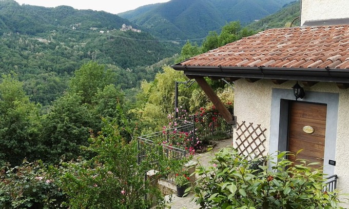 Mulazzo Apartamento | Luminoso monolocale con giardino in Toscana