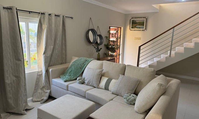 Ocho Rios Casa | 3-bedroom townhome in amazing Ocho Rios with Pool access, Private Gazebo,Balcony
