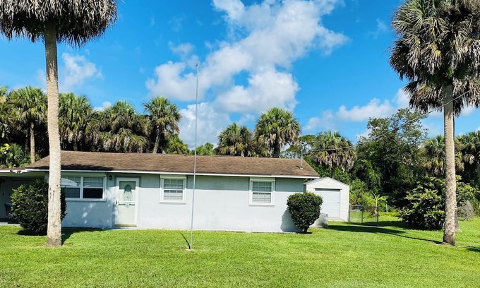 Alva Casa | Charming 3-bedroom house with AC, WiFi in peaceful Alva
