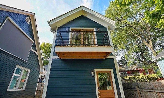 Reynoldstown Cabaña | Tiny Home by the Beltline and The Eastern. Great, walkable location