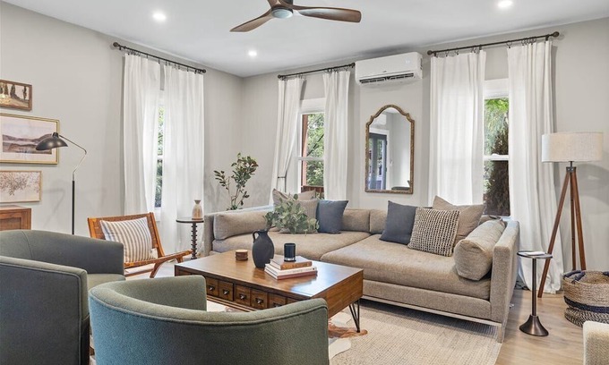 Catskill Casa | Fire Pit, Hot Tub, Sonos, & Spacious! Walk to Main Street, restaurants & brewery