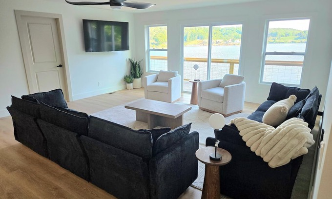Alexander City Casa | Overlook Oasis on Martin