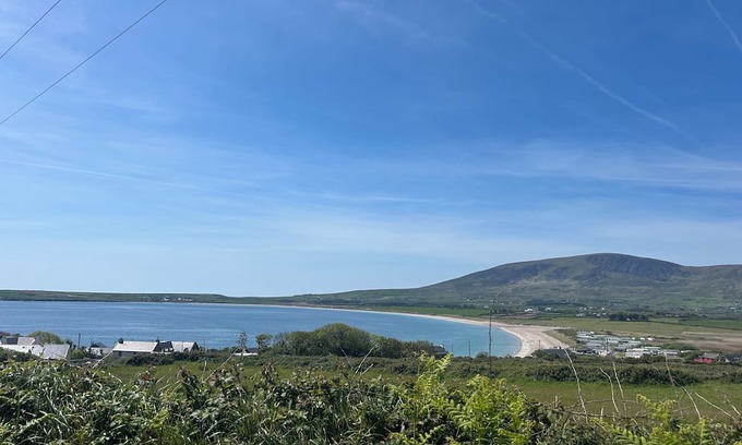 Ventry Casa | Comfortable, peaceful house with garden near Ventry beach, 5 miles to Dingle