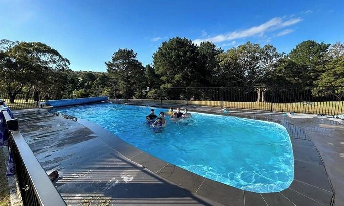 Point Leo Alquiler De RV | A place where memories are made! School groups, families, weddings and reunions