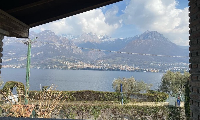Oliveto Lario Casa | White Beach House - Lake View Room