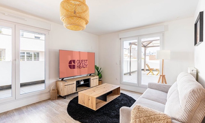 Romainville Casa | GuestReady - Un toque de elegancia en Romainville