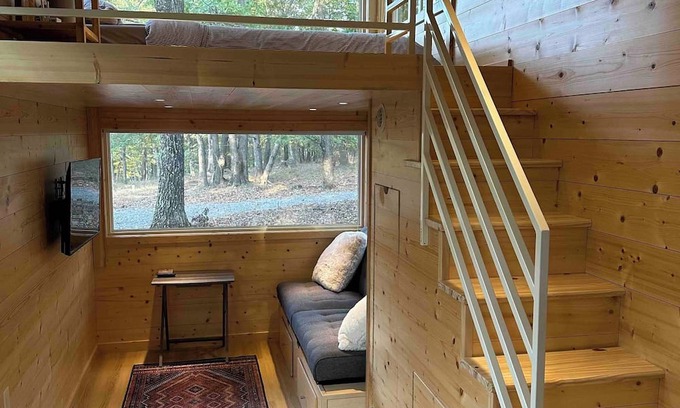 Romney Cabina | Cozy and private tiny home nestled into 15 acres of forest in West Virginia