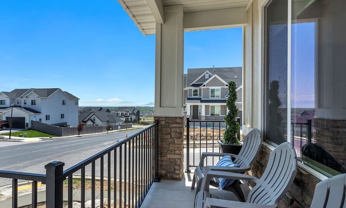 Snowbird Casa | Beautiful home in a prime location. Summer lakes and winter skiing in Park City