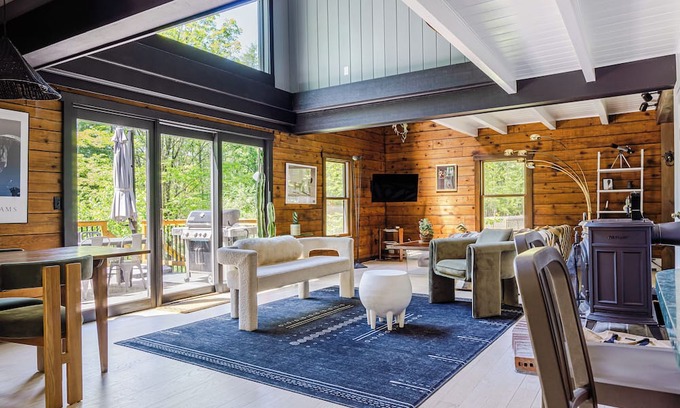 New Paltz Casa | Secluded w/Pool, Spa, Fire Pit, Forest Views | Cragswood Cottage by AvantStay