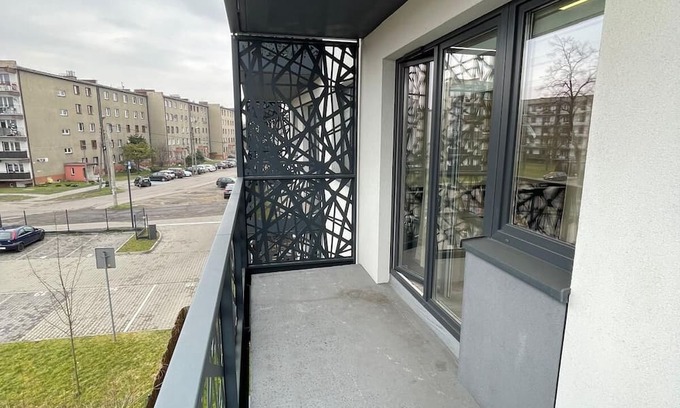 Sosnowiec Apartamento | Cozy 1-bedroom apartment and 2 parking places free - in amazing Sosnowiec WiFi
