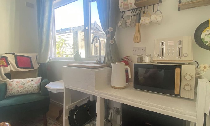 Londonderry Apartamento | Cosy Irish Cabin studio in fabulous Derry with WiFi & Private Bathroom