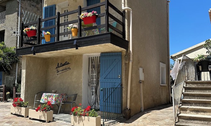 Santo-Pietro-di-Venaco Casa | A. Casetta Centre de Corsica Santo Pietro di Venaco