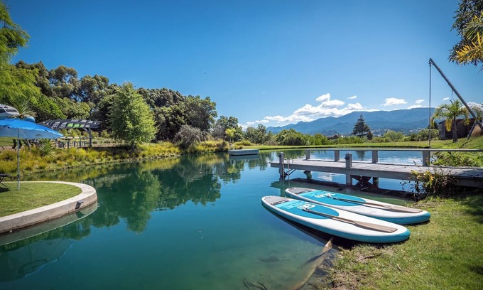 Mariri Casa | Be Enchanted by the Resort Lake