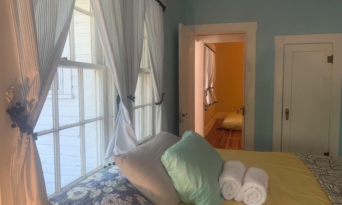 Dade City Casa | Charming 2-bedroom estate with WiFi, AC in delightful Dade City