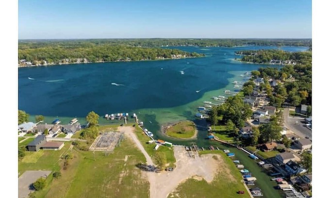 Lake James Cabaña | Sunset Cottage on Jimmerson Lake
