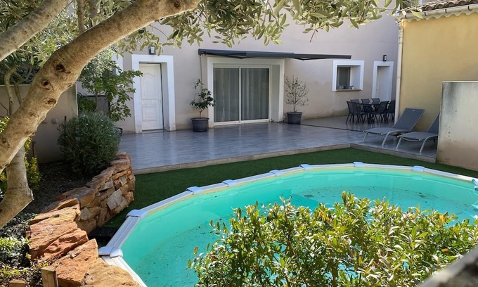 Puisserguier Casa | House in the south of France for 8 people in a peaceful setting