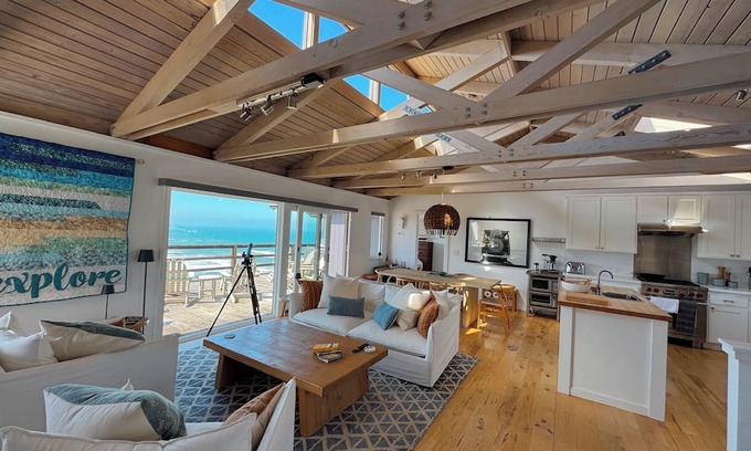 Manchester Casa | Breathtaking Ocean View Mendocino Getaway