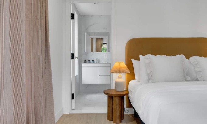 Cite Multimedia Apartamento | Mercer- Old Mtl 2 Beds 2 Baths+ Free parking