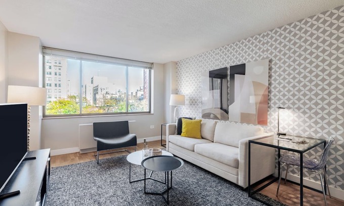 Upper West Side Apartamento | Stylishly Designed Upper West Side Two Bedroom