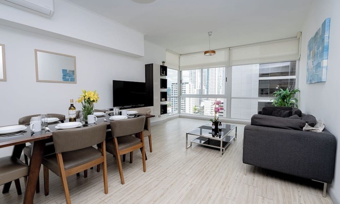 San Francisco Apartamento | Apt 2 bedroom free parking and pool