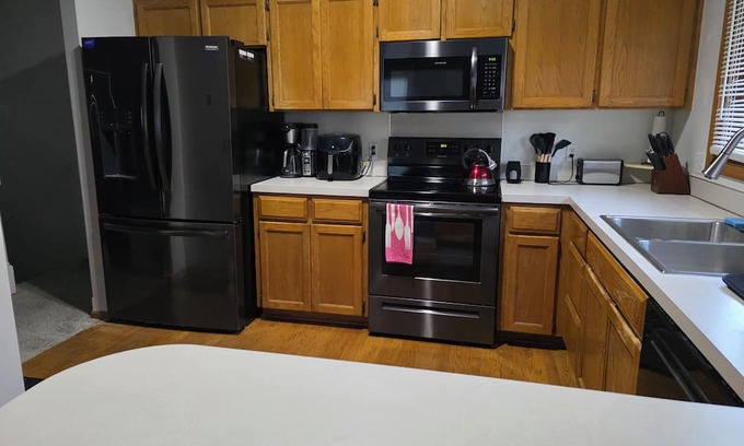 Bellevue Casa | Charming 3-bedroom house with AC, WiFi in welcoming Bellevue