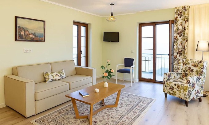 Ligiades Condominio | Stylish Suite at Arktos Hotel | Ideal for Couples