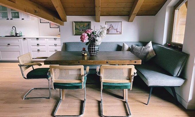 Garmisch-Partenkirchen Apartamento | Tradition meets modernity - cozy, quiet and central right on the Loisach