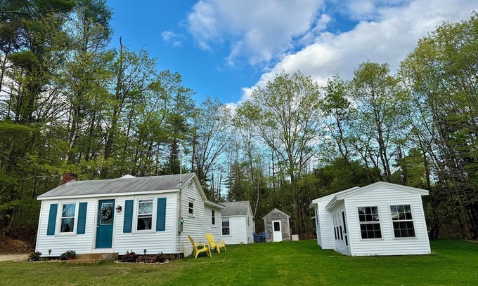 Lochmere Cabaña | Winnisquam Trio Your own private getaway in New Hampshire lakes region lake view