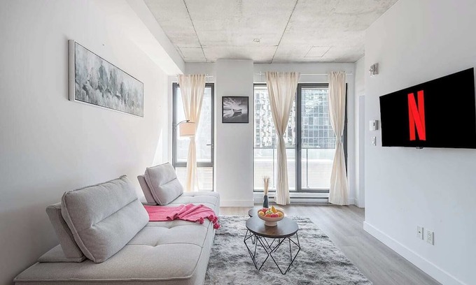 International District Apartamento | Old Port-100 Walkscore