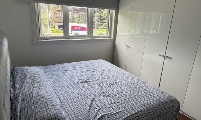Longueuil Casa | Residential tranquil house all needs
