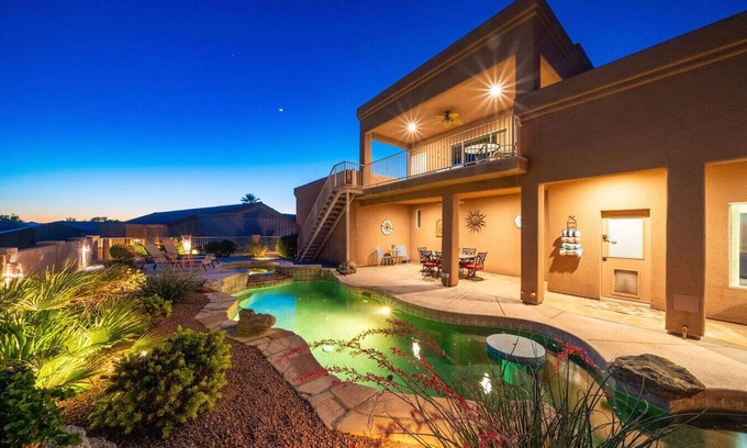 Residential Estates Casa | 3 Bedroom Plus Casita 3 Bath (2) Garage Spaces Pool and Spa