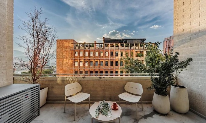 Las Lomas I Apartamento | H10 Provenza