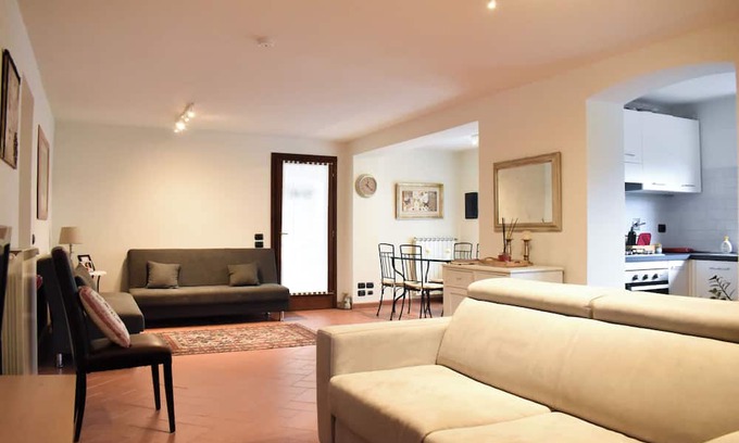 Twist Apartamento | Catherine's Tavern