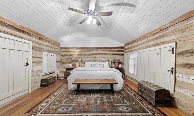 Augusta Cabina | Rustic Augusta Cabin by StayLage