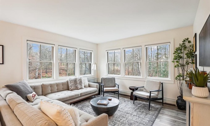 Stowe Hollow Casa | Streamside Hollow: 3 br w/ fireplace, firepit, & garage!