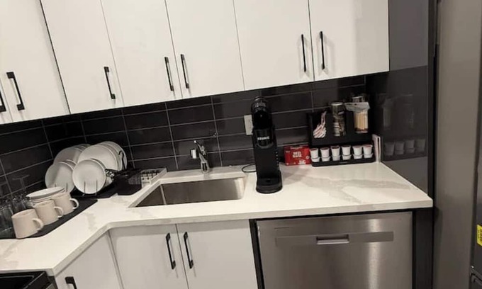 Sage Hill Casa | Cozy 2-Bedroom Short-Term stay in Calgary, AB. Canada.