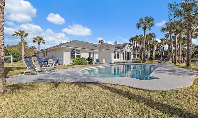 Old Ponte Vedra Beach Casa | VIEWS! Newly renovated single family home on cul de sac with pool close to beach access!