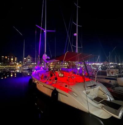 Torquay City Centre Alquiler De Eote | Carranade yacht