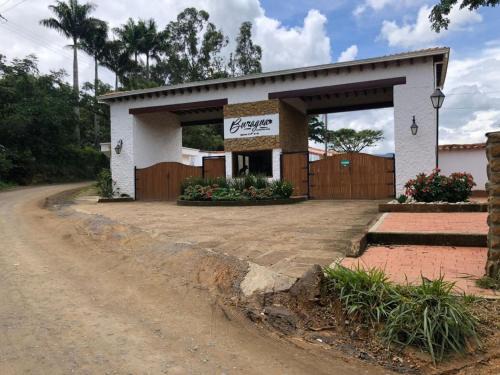 Curiti Apartamento | Casa F2 en Condominio Buragua