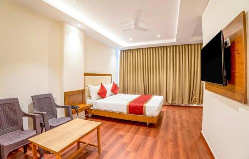 Vrindavan Casa | Hotel Olive Tree International by Krishiv Vrindavan - Best Location vrindavan- In-house Parking